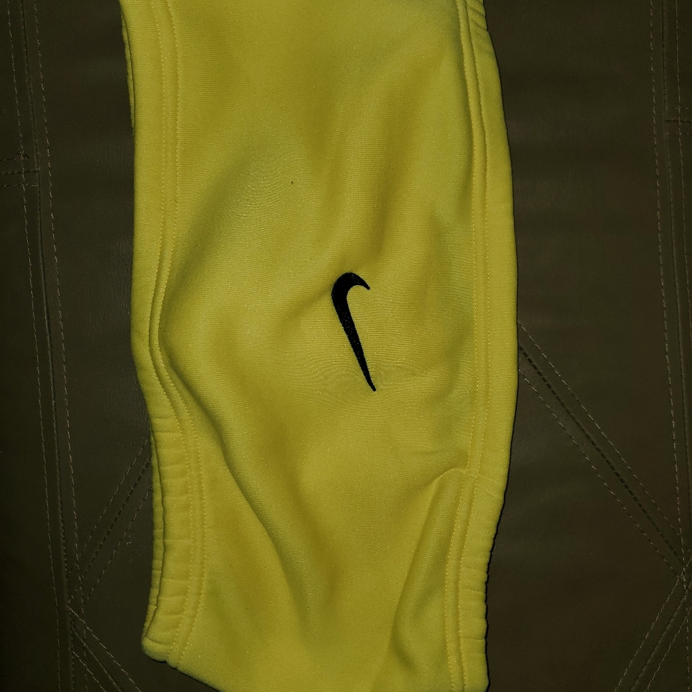 Nike Set - Picture 3 of 4
